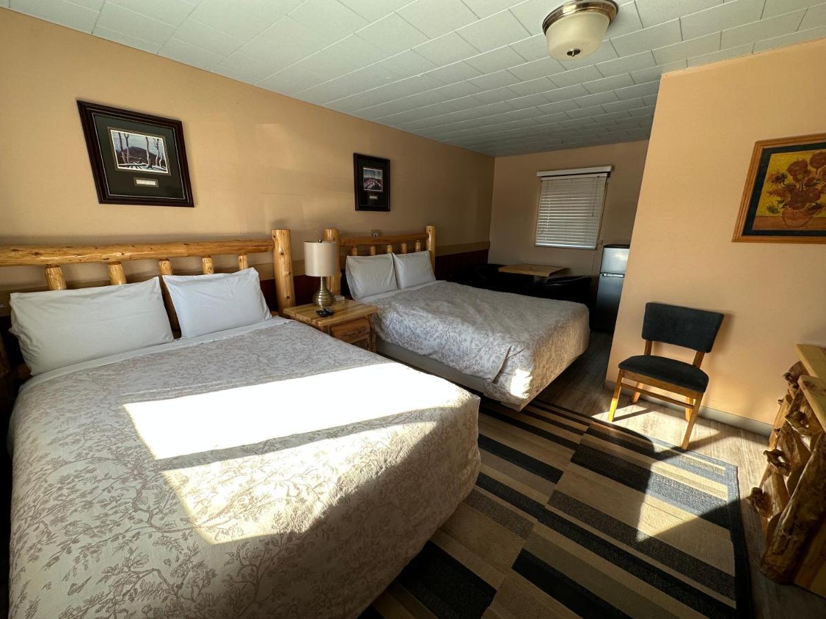 Pinecrest Motel Nipigon Dış mekan fotoğraf