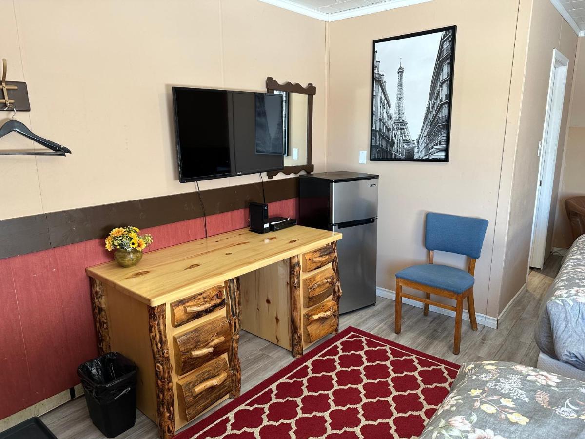 Pinecrest Motel Nipigon Dış mekan fotoğraf